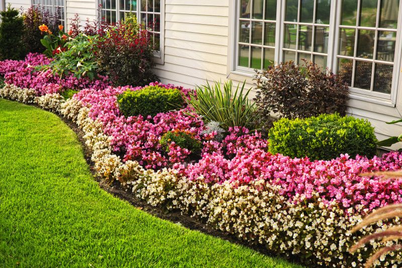 Weeding And Mulching in Ventura County, CA